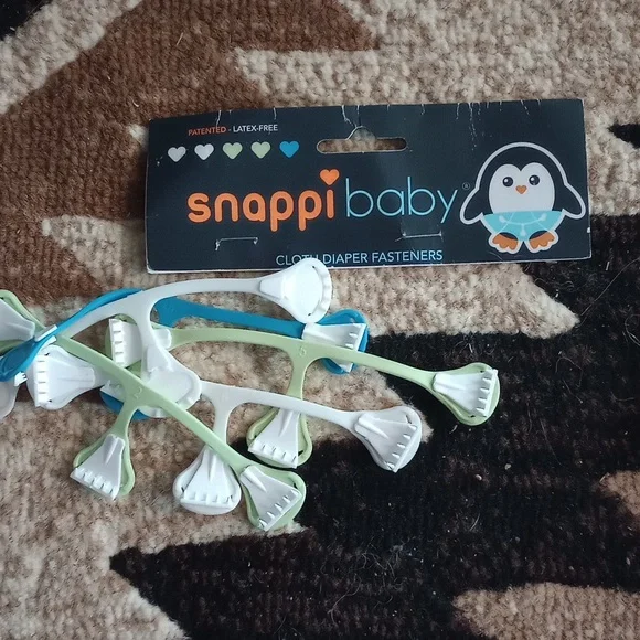 Cloth diaper covers, flannel wipes, snappis - Picture 3 of 4